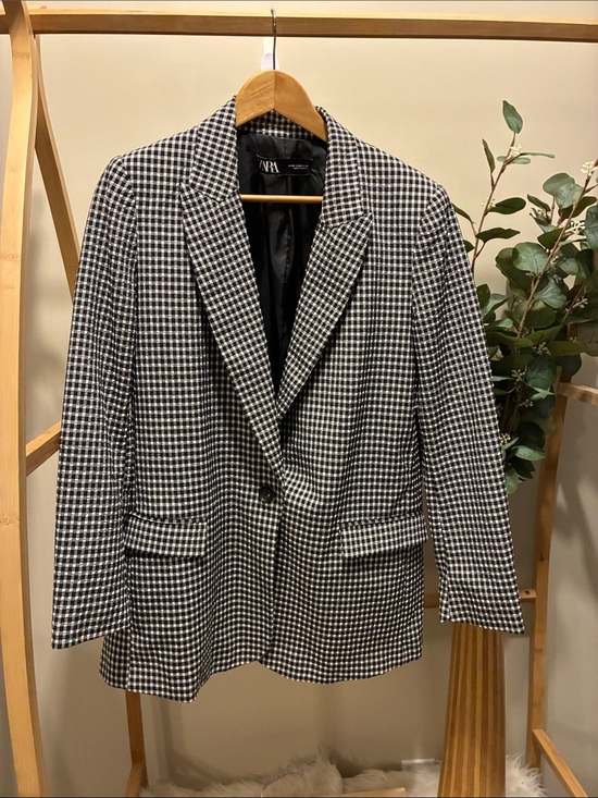 Zara Jackets & Blazers - Zara Black & White Gingham Blazer